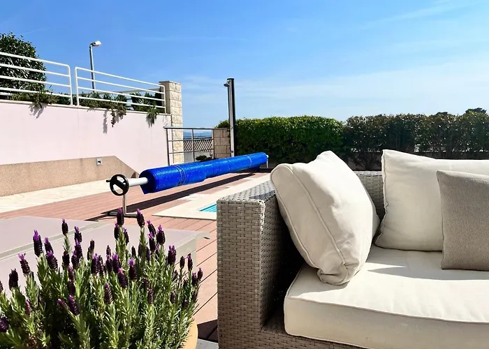 Blue Apartment With Shared Pool