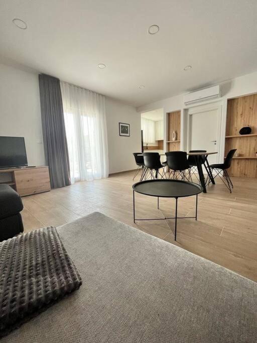 Blue With Shared Pool Apartment
