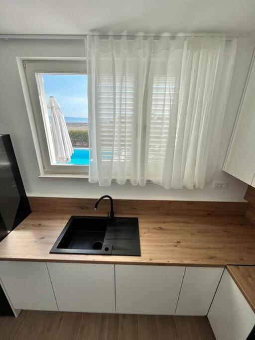 Blue With Shared Pool Apartment